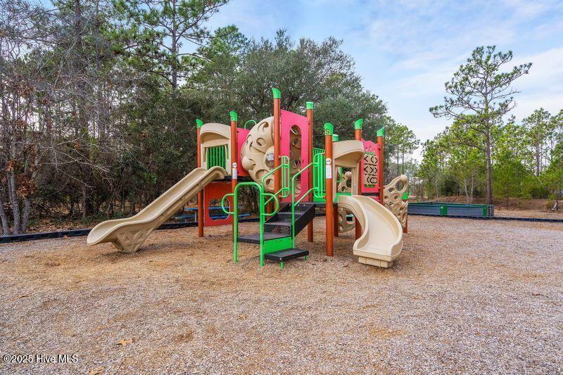 872 Batten Road Southport, NC 28461 - Photo 110 of 110 4F3wYYe1
