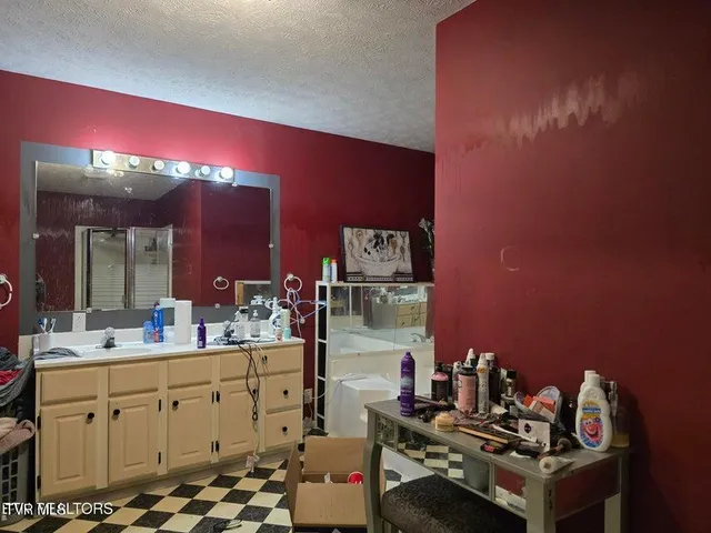 $105,000 | 4427 Main Street, Sneedville, TN 37869