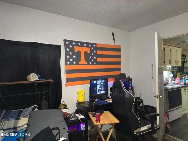 $105,000 | 4427 Main Street, Sneedville, TN 37869