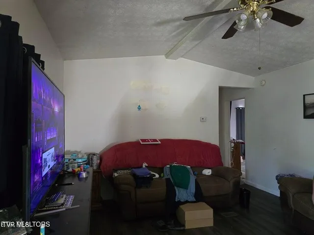 $105,000 | 4427 Main Street, Sneedville, TN 37869