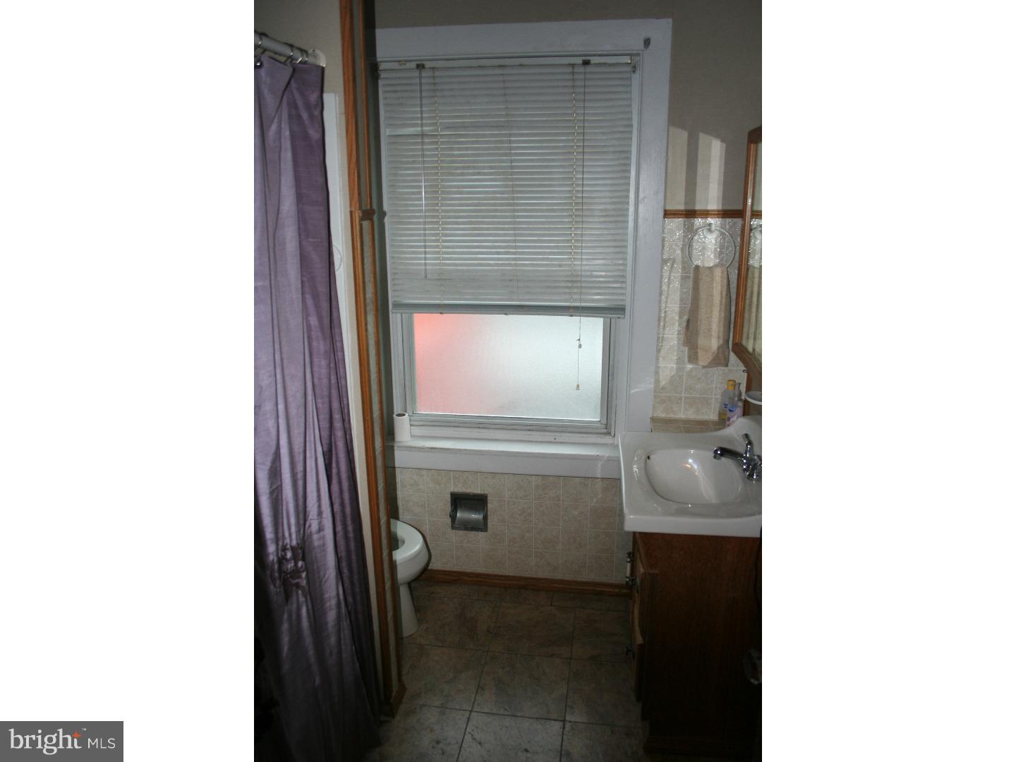 402 Pine Street West Reading, PA 19611 - Photo 15 of 24 Bathroom