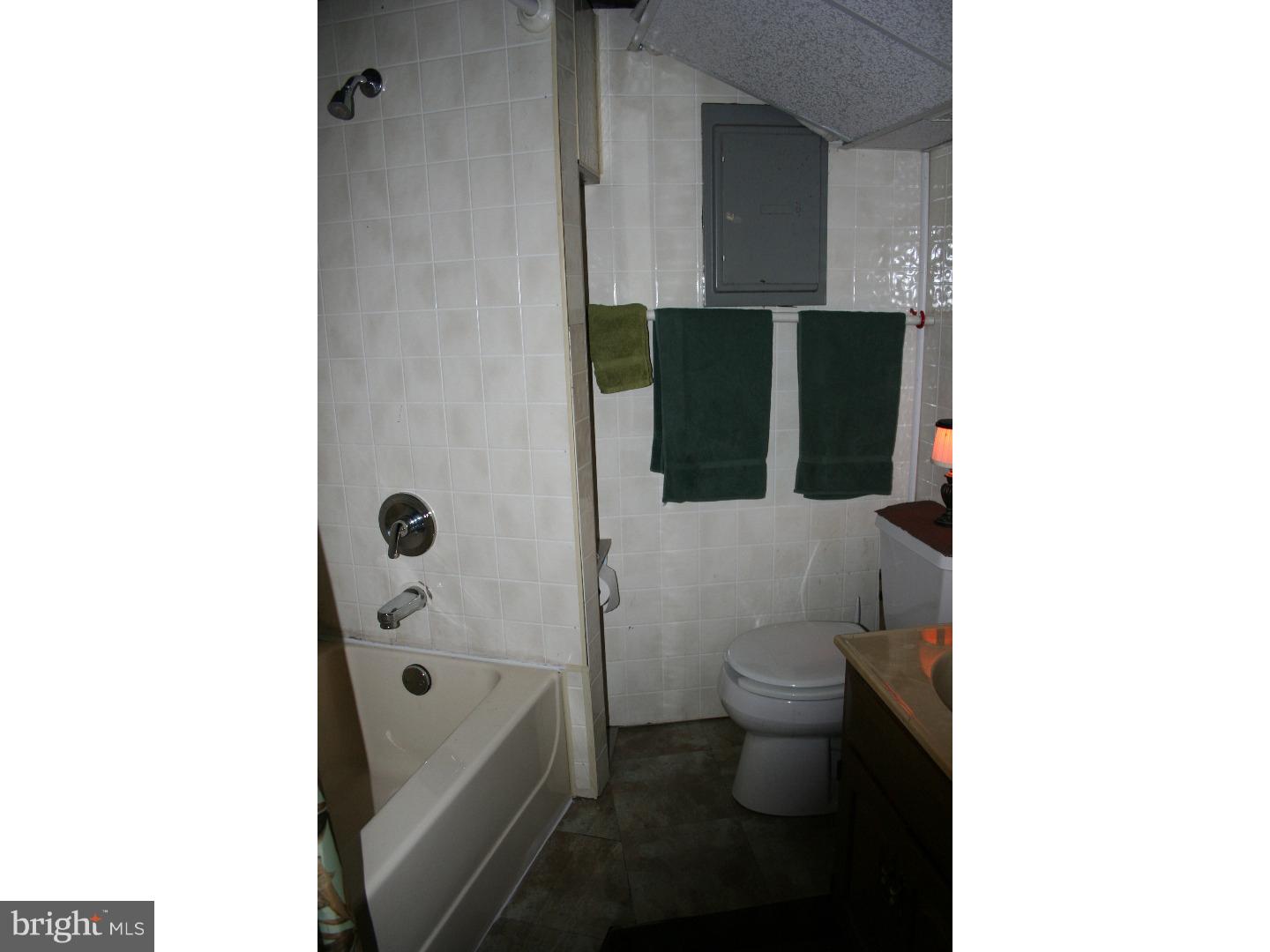 402 Pine Street West Reading, PA 19611 - Photo 22 of 24 In-law Suite