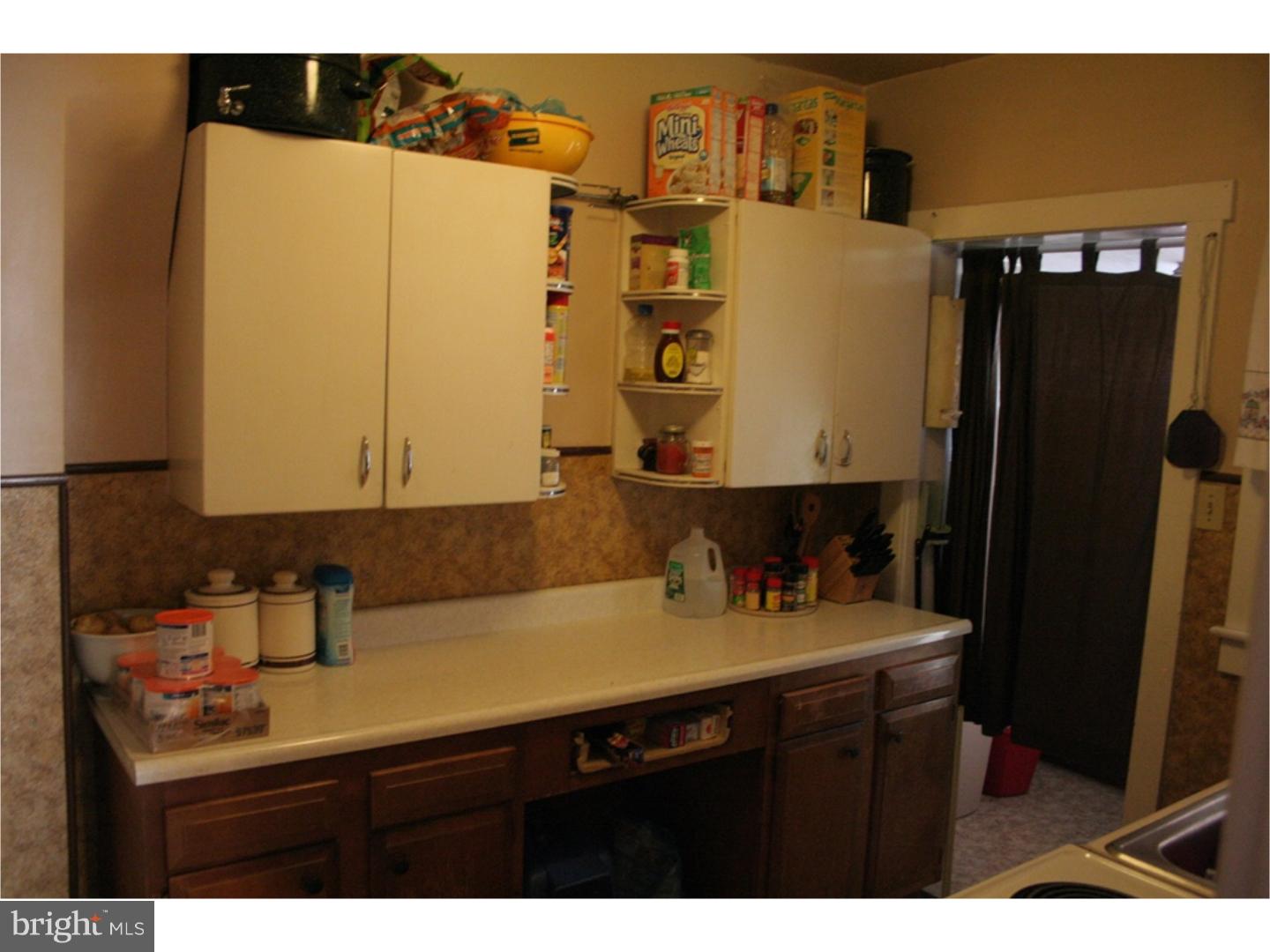 402 Pine Street West Reading, PA 19611 - Photo 8 of 24 Kitchen