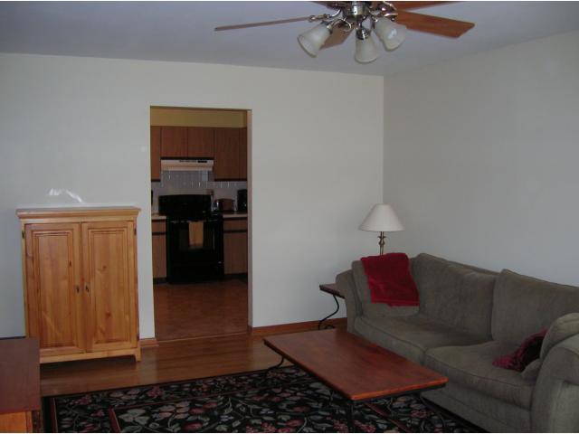 6033 Endicott Road Columbus, OH 43229 - Photo 3 of 13 Gallery Image 3