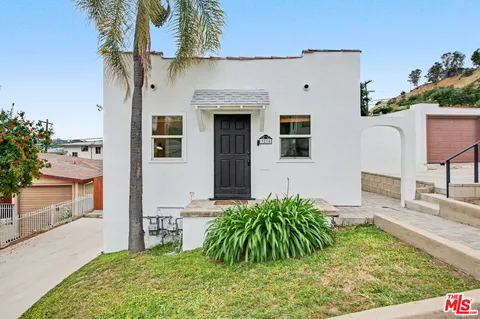 $949,000 | 3214-3216 Shasta Circle South, Los Angeles, CA 90065