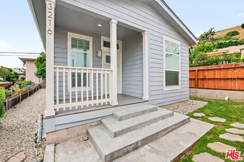 $949,000 | 3214-3216 Shasta Circle South, Los Angeles, CA 90065