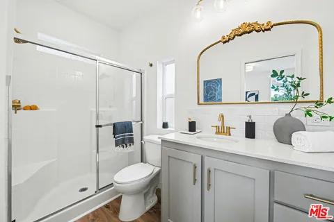 $949,000 | 3214-3216 Shasta Circle South, Los Angeles, CA 90065