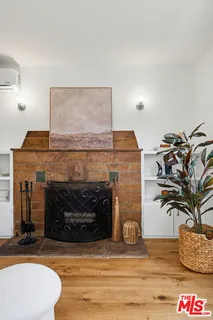 $949,000 | 3214-3216 Shasta Circle South, Los Angeles, CA 90065