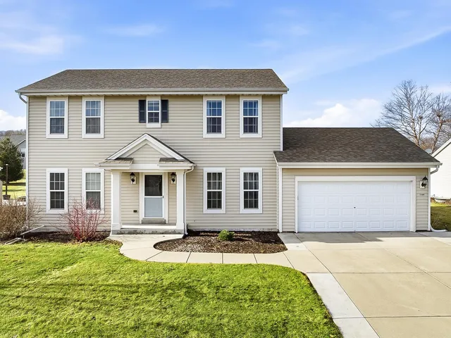 $425,000 | 706 Bridlewood Lane, Watertown, WI 53094