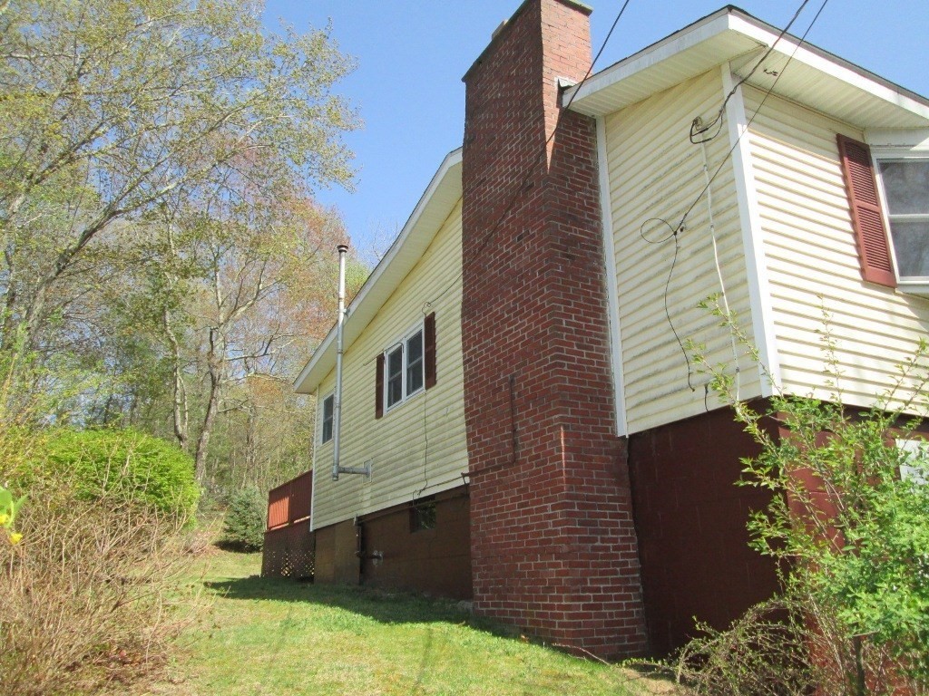 128 Adams Road Grafton, MA 01536 - Photo 32 of 38