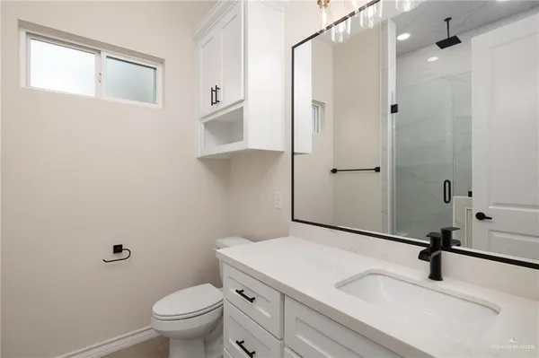 $2,500 | 2817 Linva Avenue, Edinburg, TX 78541