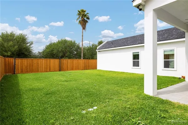 $2,500 | 2817 Linva Avenue, Edinburg, TX 78541