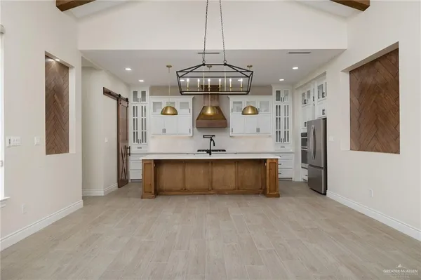 $2,500 | 2817 Linva Avenue, Edinburg, TX 78541