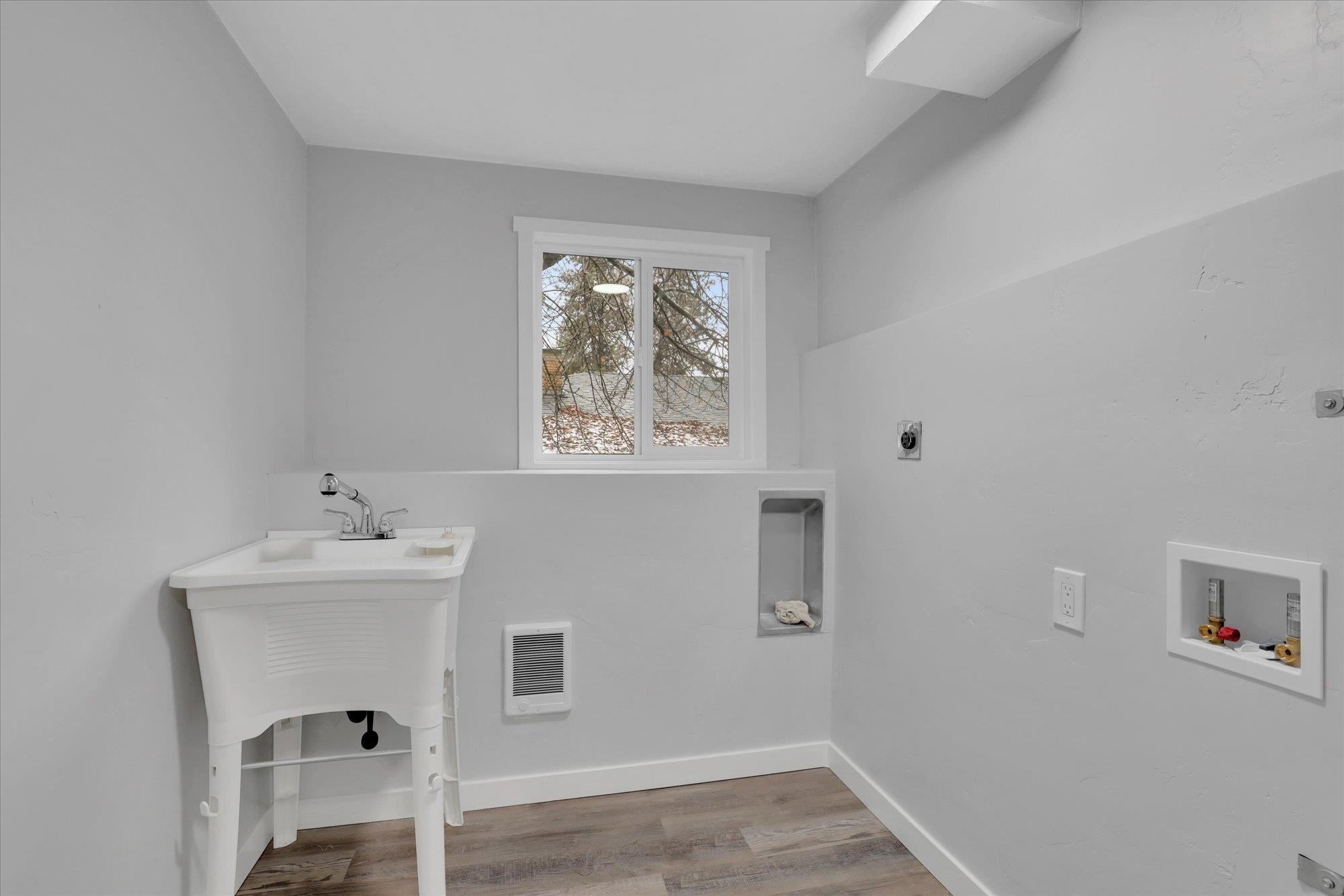 405 West Rhoades Avenue Spokane, WA 99208 - Photo 23 of 29 Gallery Image 23