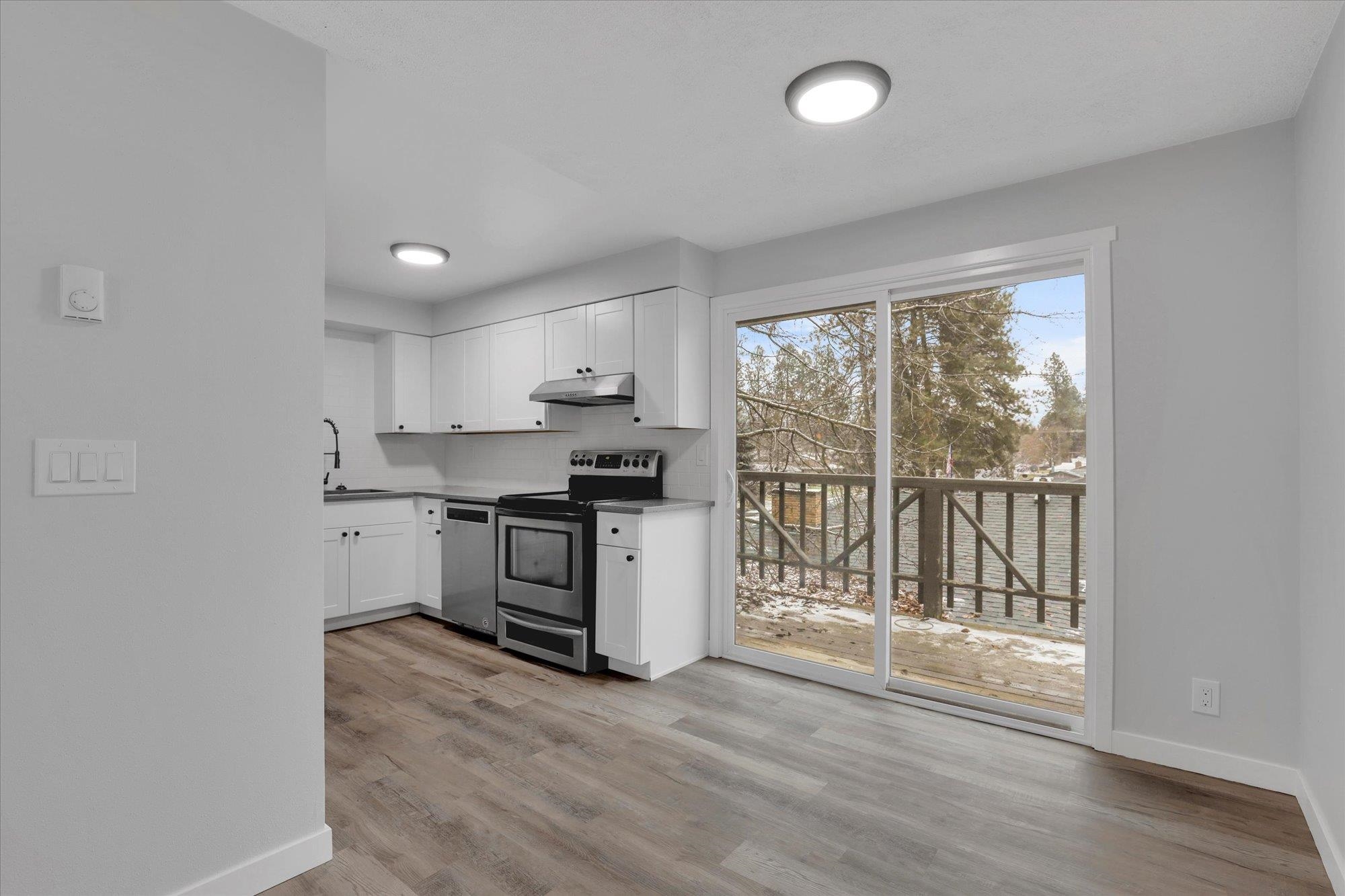 405 West Rhoades Avenue Spokane, WA 99208 - Photo 5 of 29 Gallery Image 5