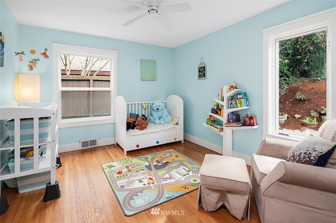 7247 South Sunnycrest Road Seattle, WA 98178 - Photo 14 of 25
