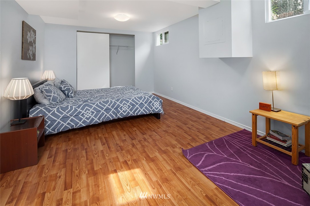7247 South Sunnycrest Road Seattle, WA 98178 - Photo 19 of 25