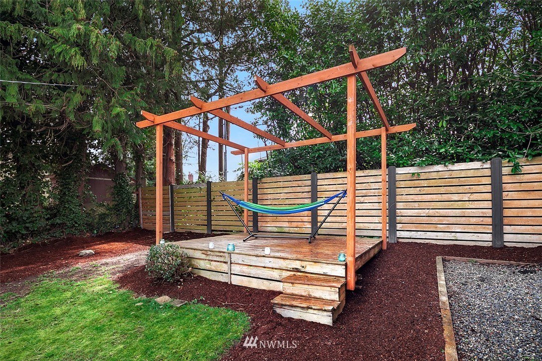 7247 South Sunnycrest Road Seattle, WA 98178 - Photo 24 of 25