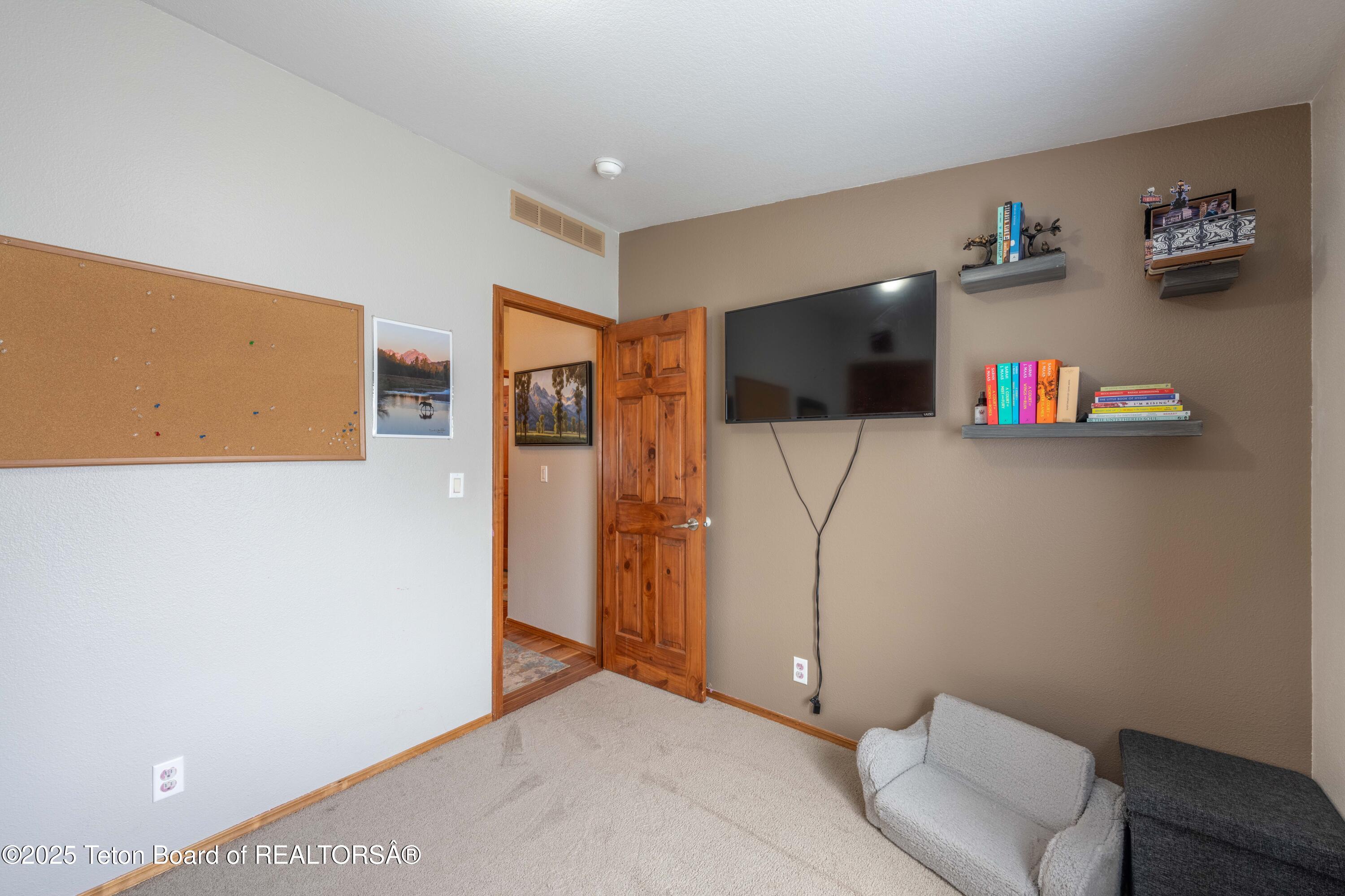 7250 Highway 89, Unit 24 Jackson, WY 83001 - Photo 14 of 30 Evans24_JGPhoto-11