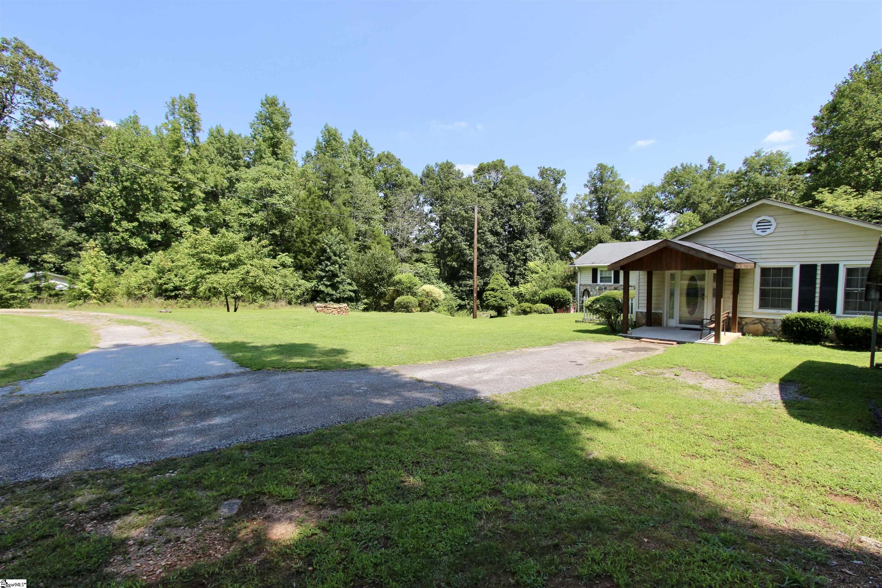 260 Old Corn Mill Road Cowpens, SC 29330 - Photo 4 of 26