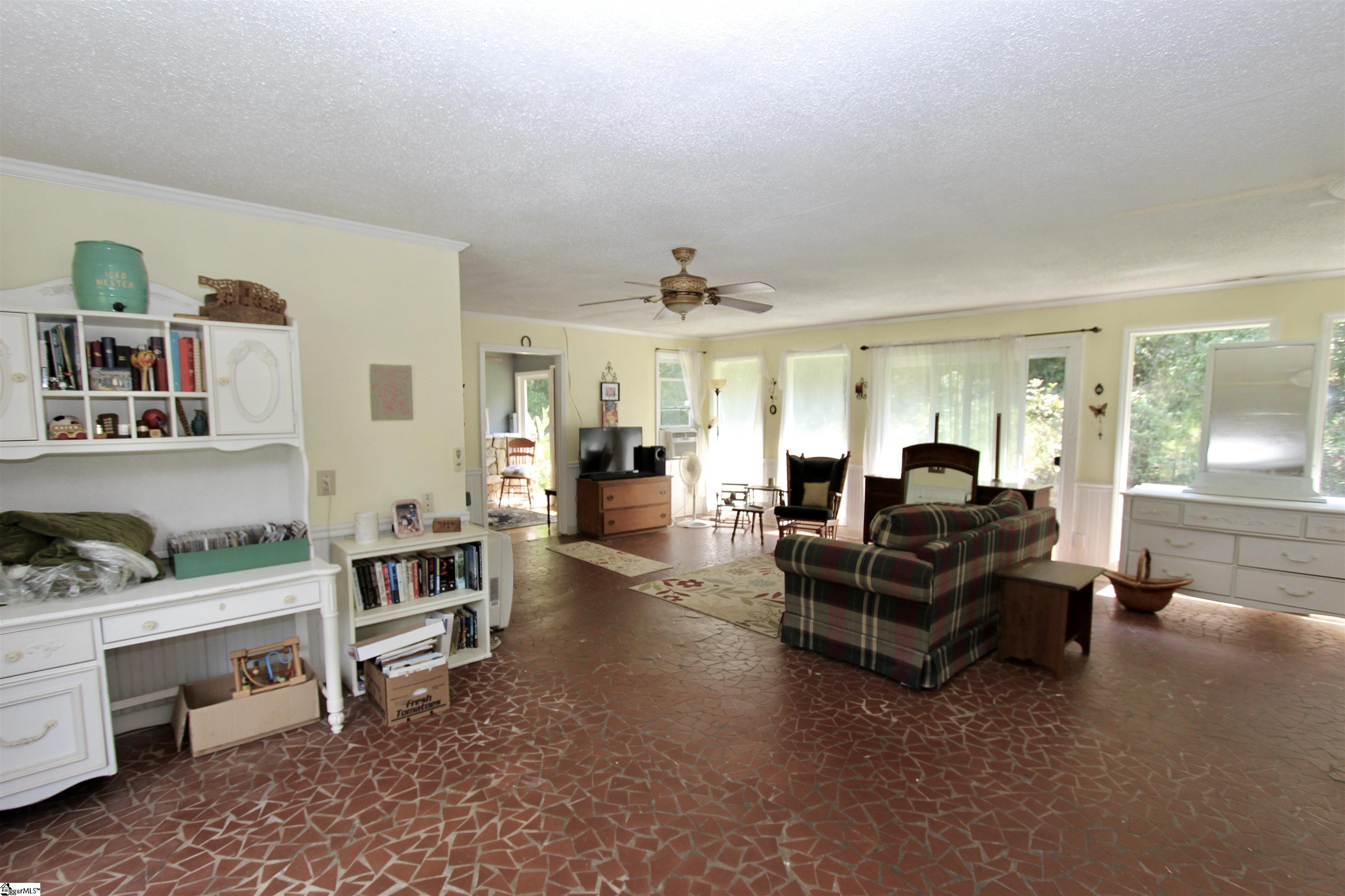 260 Old Corn Mill Road Cowpens, SC 29330 - Photo 7 of 26