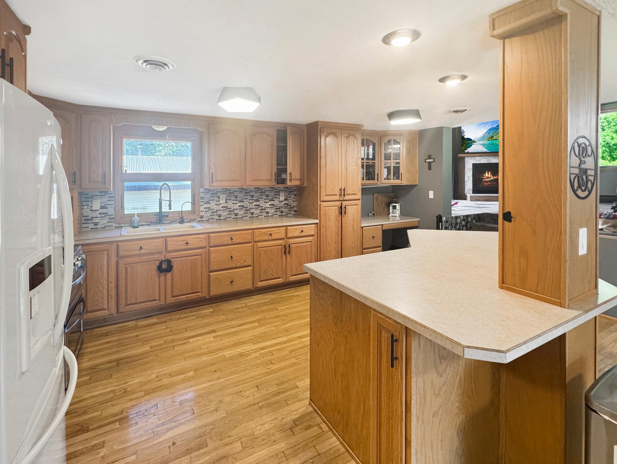 2832 Mill Street Slayton, MN 56172 - Photo 9 of 23