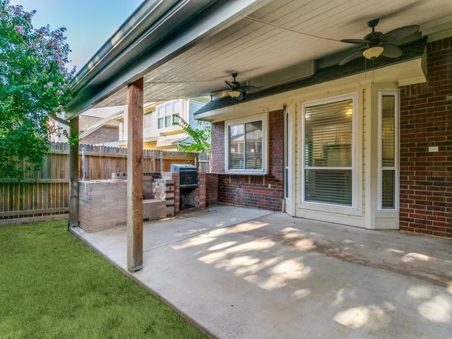 $529,000 | 1723 Autumn Ridge Lane, Grapevine, TX 76051