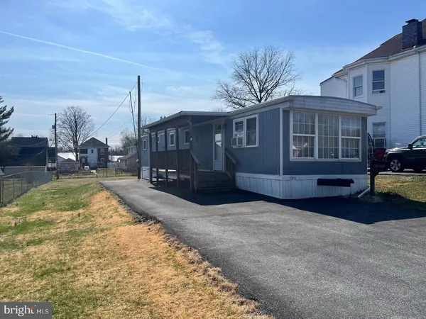$1,500 | 17813 Sherman Avenue, Hagerstown, MD 21740