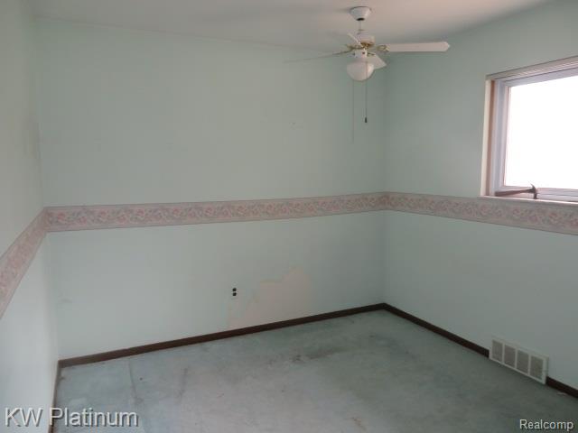 49400 Callens Road Chesterfield, MI 48047 - Photo 15 of 38