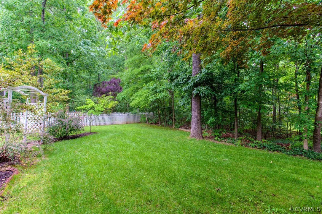 5501 Windy Ridge Court Midlothian, VA 23112 - Photo 27 of 31 a view of a yard with a tree
