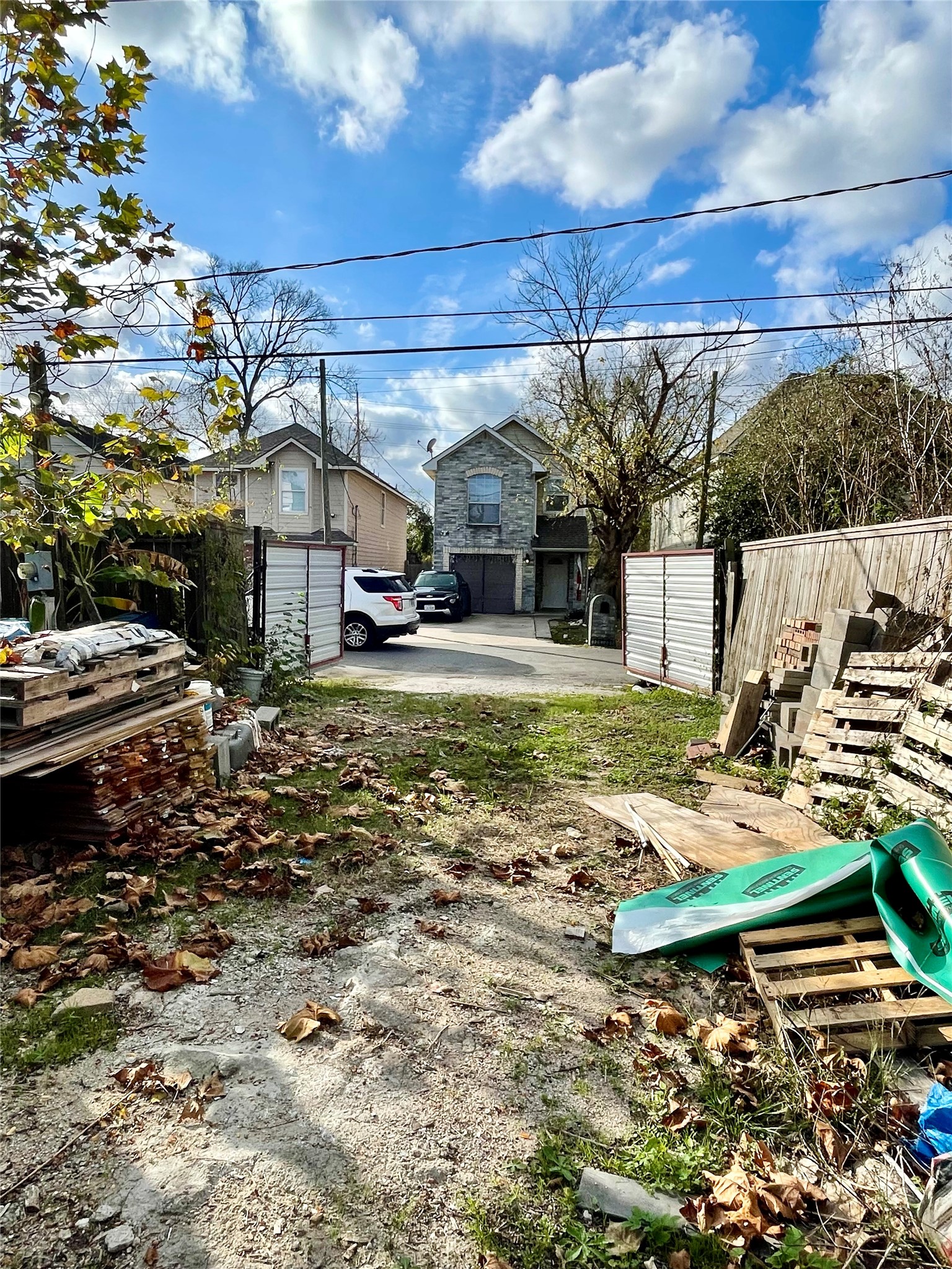 6908 Apollo Street Houston, TX 77091 - Photo 4 of 7 a view of a backyard with sitting area