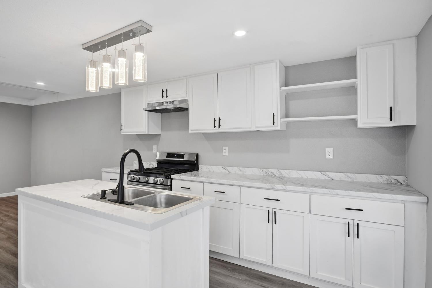 1225 Magic Sands Way Turlock, CA 95380 - Photo 4 of 14