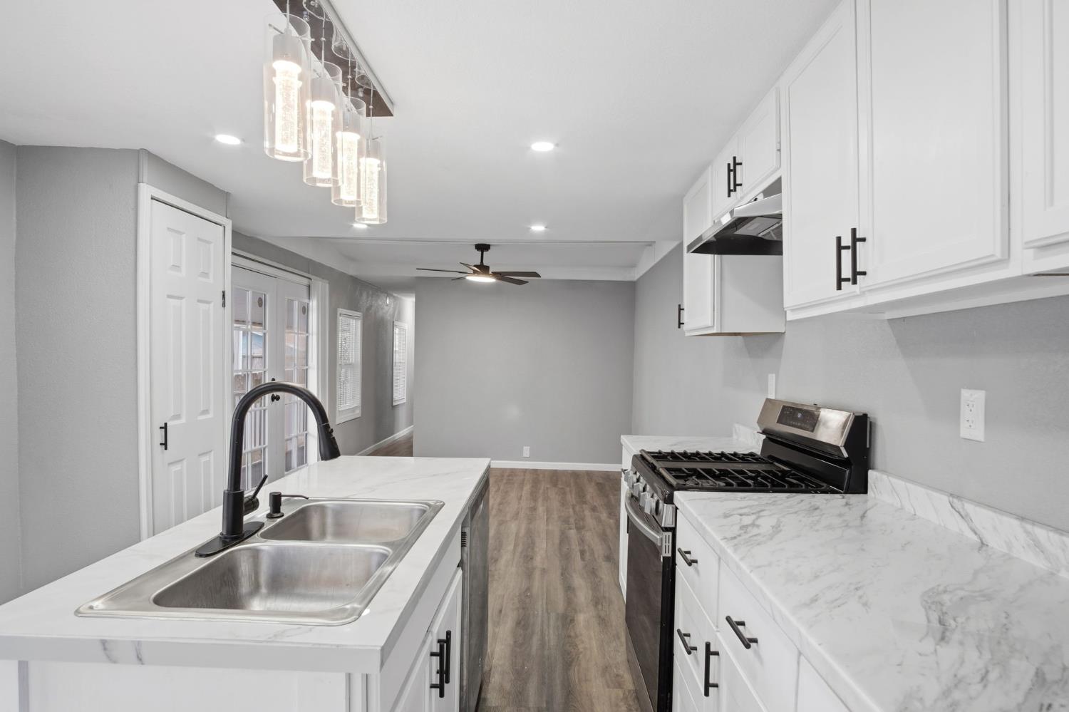 1225 Magic Sands Way Turlock, CA 95380 - Photo 5 of 14