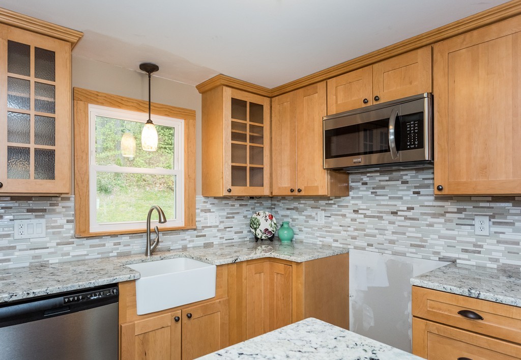306 Beaver Lake Road Ware, MA 01082 - Photo 4 of 21