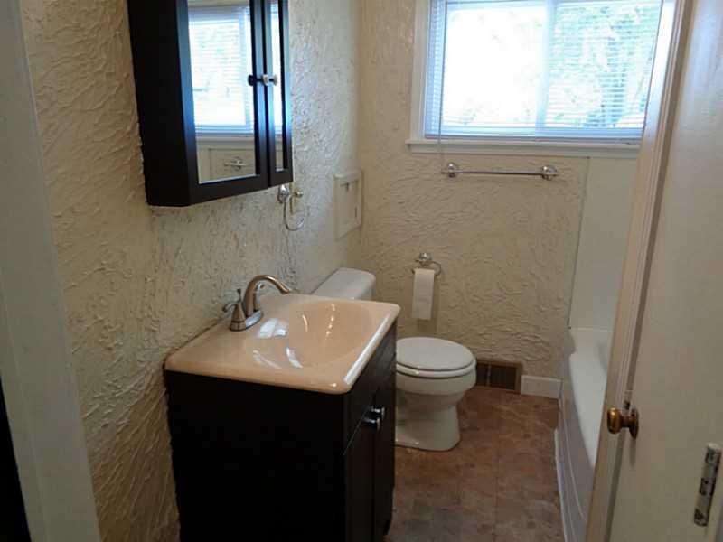 1686 West Sparrow Road Springfield, OH 45502 - Photo 5 of 24