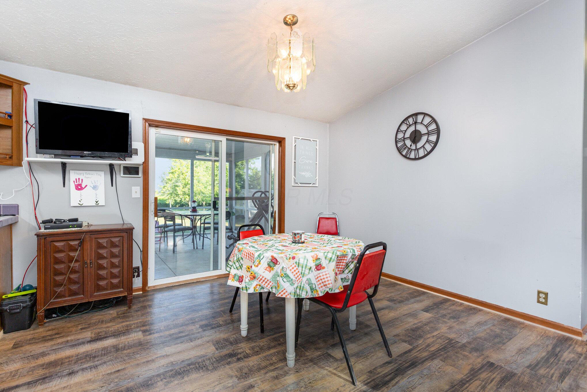 10586 Baldwin Road Mount Sterling, OH 43143 - Photo 7 of 36 008_8l9a2108-edit_530