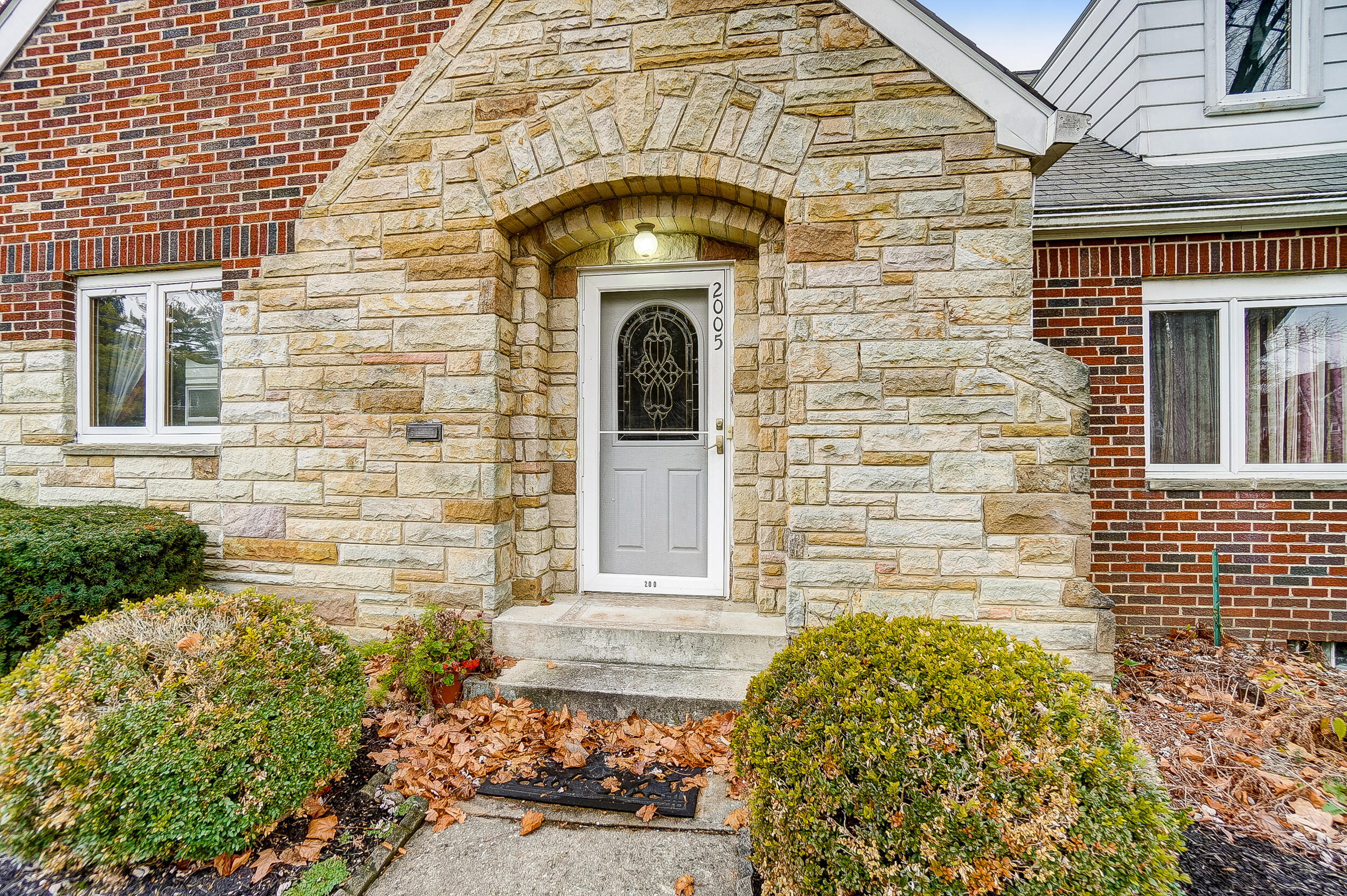 2005 Pembrook Road Springfield, OH 45504 - Photo 3 of 49 Gallery Image 3