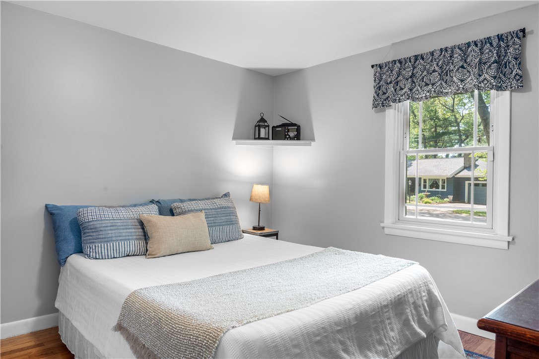 190 Brookhaven Road North Kingstown, RI 02852 - Photo 21 of 39 Bedroom 1