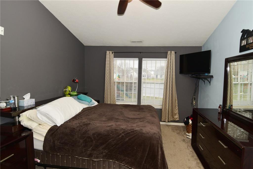 5864 Decatur Ridge Drive Indianapolis, IN 46221 - Photo 15 of 21
