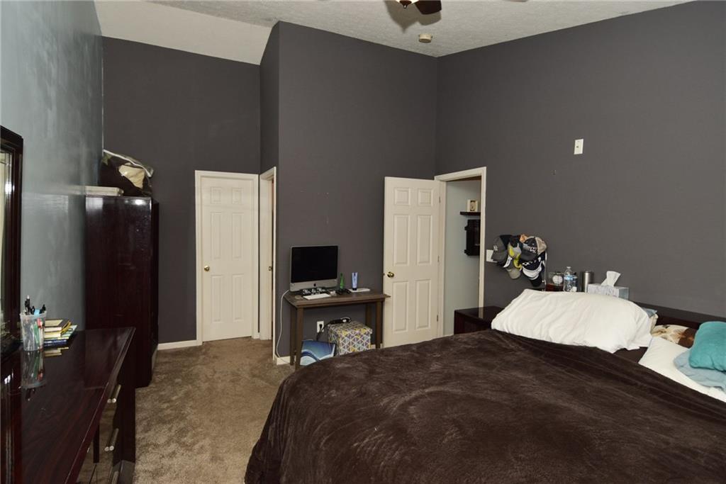 5864 Decatur Ridge Drive Indianapolis, IN 46221 - Photo 16 of 21
