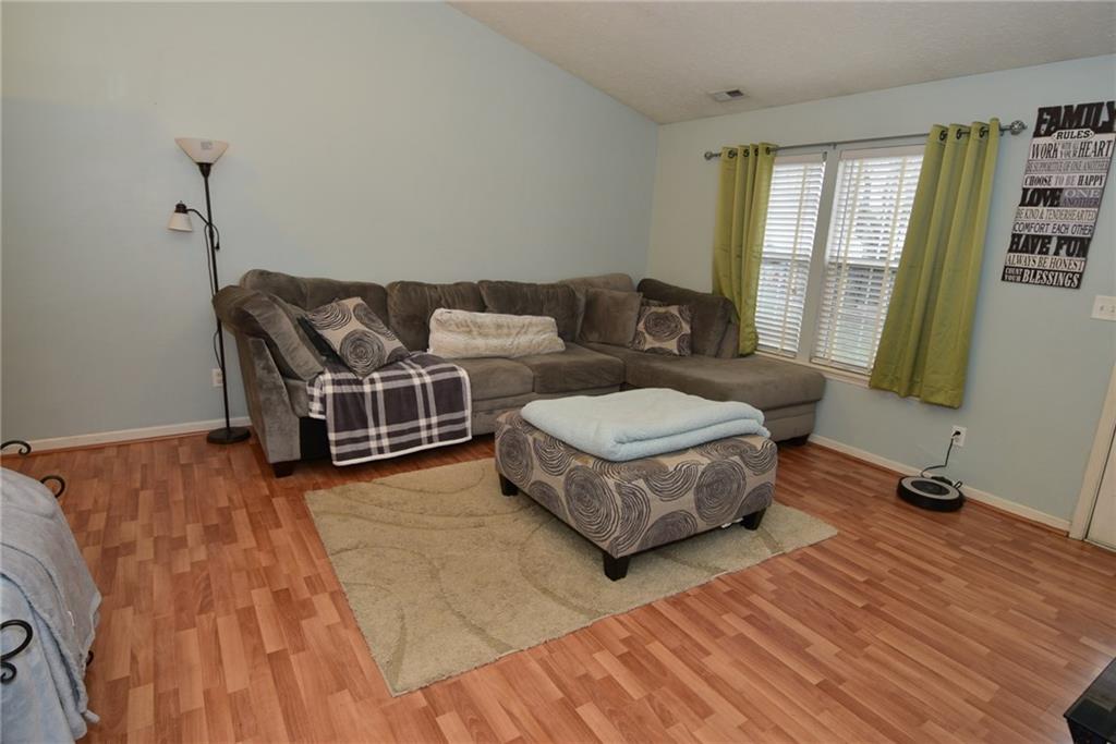 5864 Decatur Ridge Drive Indianapolis, IN 46221 - Photo 7 of 21