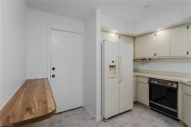 $255,000 | 171 Bristol Lane, Unit B101, Naples, FL 34112