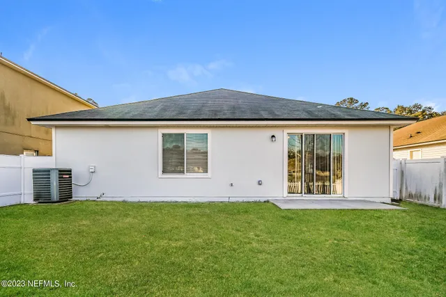 a front view of house with yard