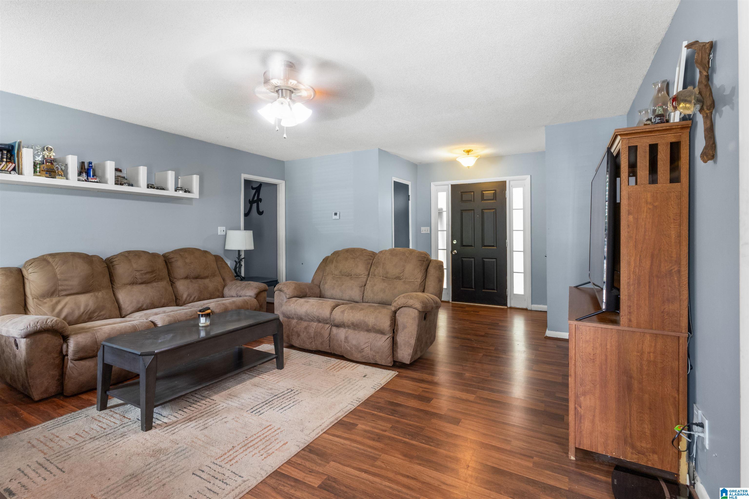 925 Henry Court Southwest Jacksonville, AL 36265 - Photo 4 of 16