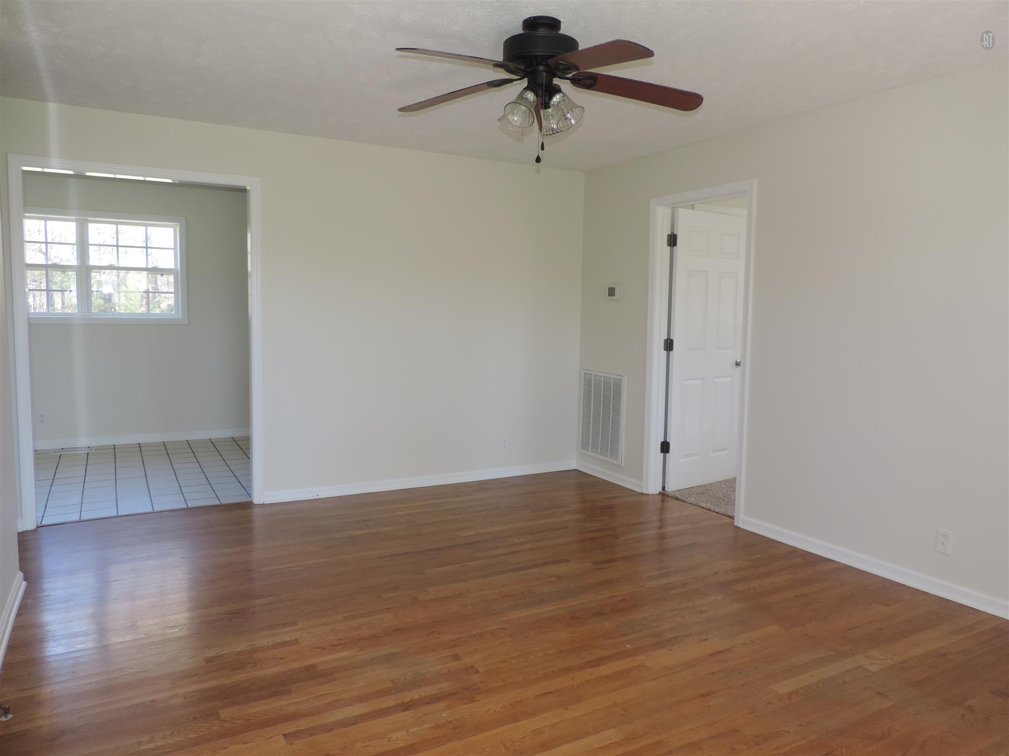 240 Belmont Road Clarksville, TN 37040 - Photo 5 of 18 Gallery Image 5