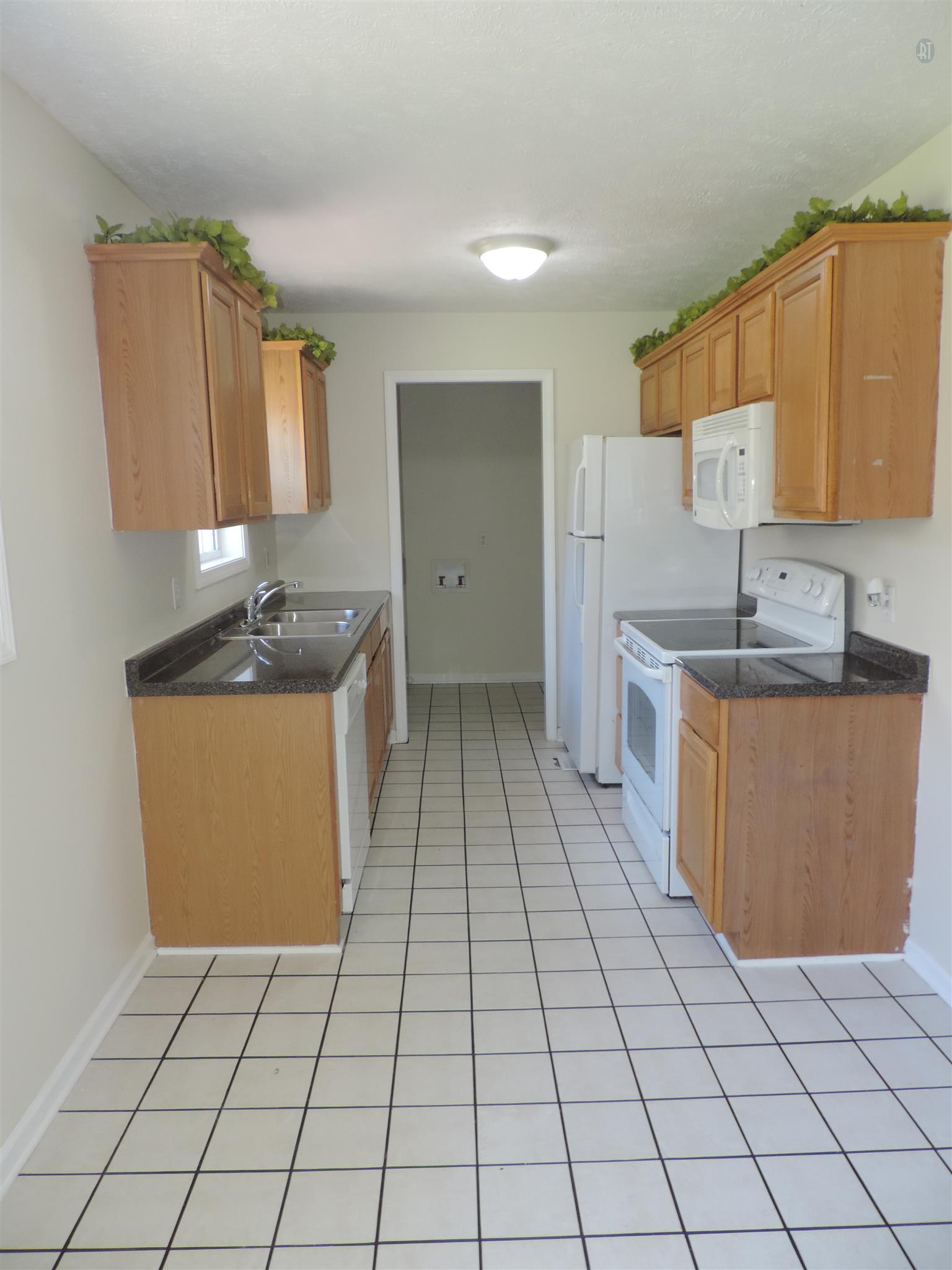 240 Belmont Road Clarksville, TN 37040 - Photo 6 of 18 Kitchen with tiled floors
