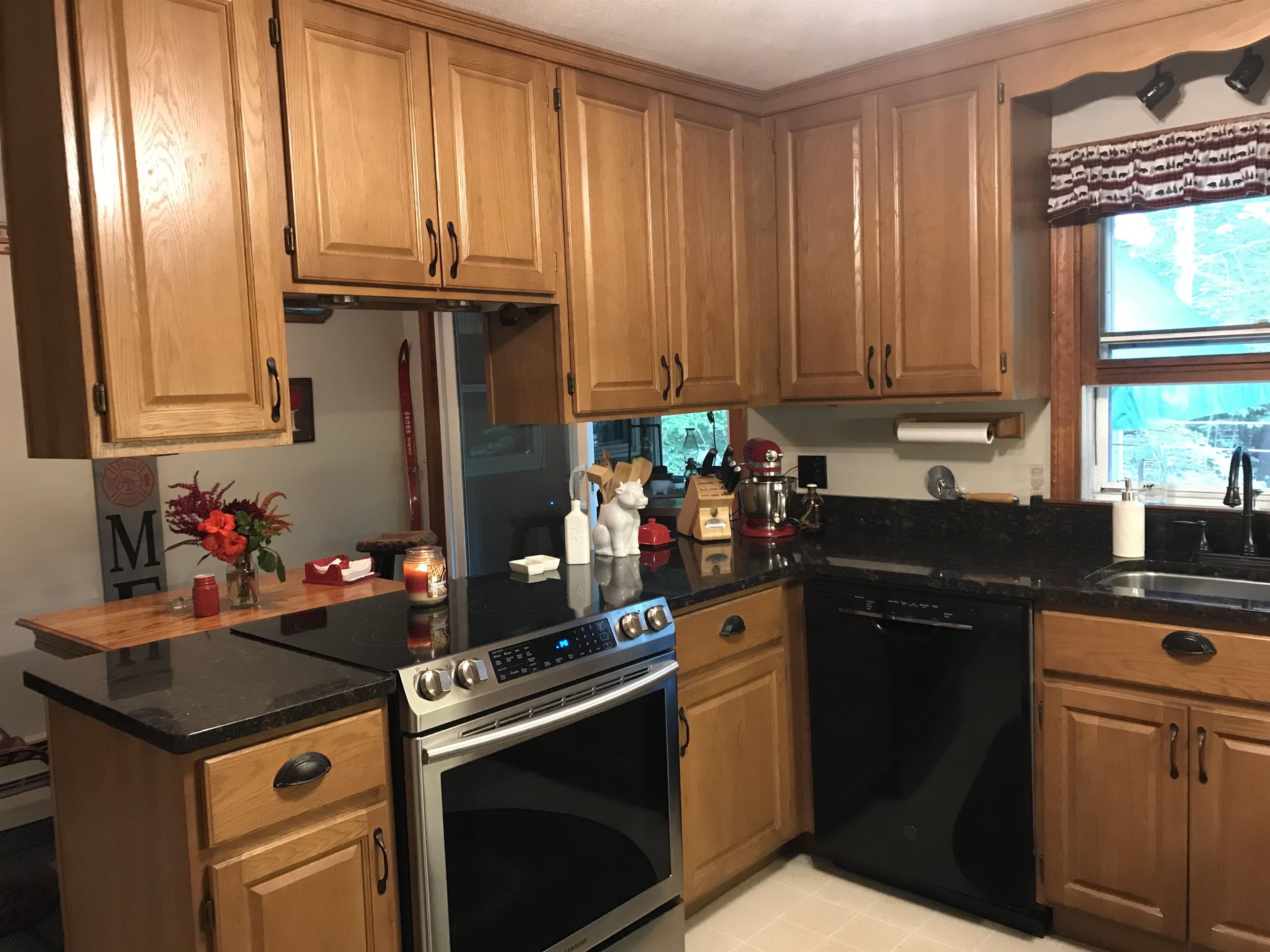 50 Port Wedeln Road Wolfeboro, NH 03894 - Photo 6 of 24 Gallery Image 6