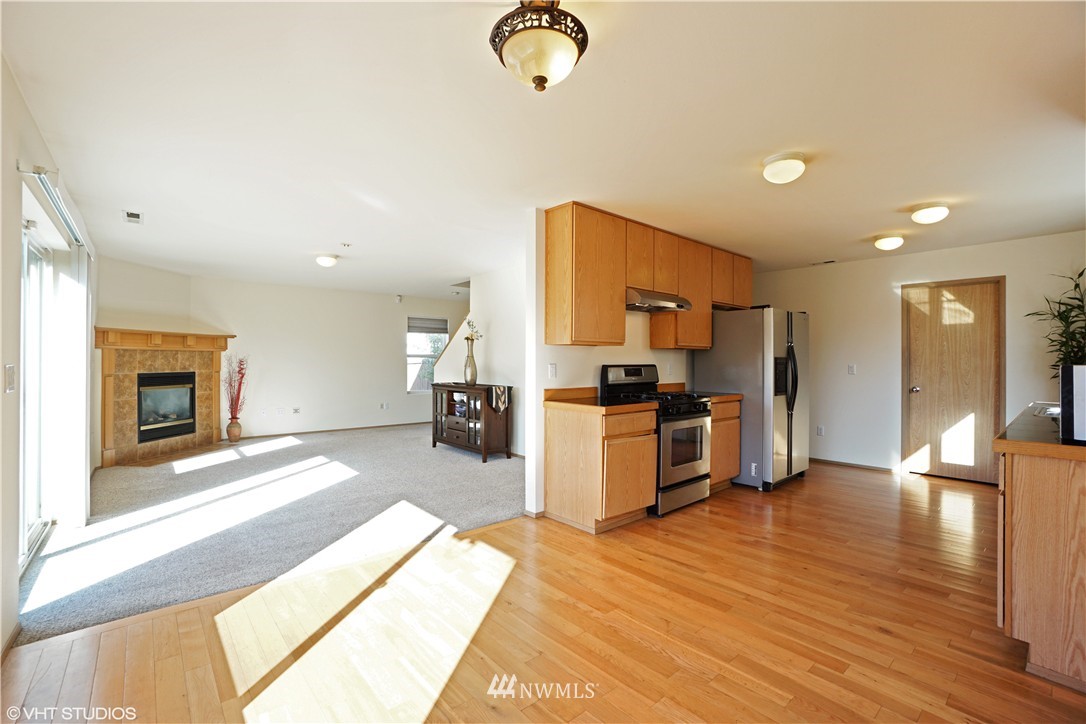16945 Southeast 183rd Place Renton, WA 98058 - Photo 11 of 23 Gallery Image 11