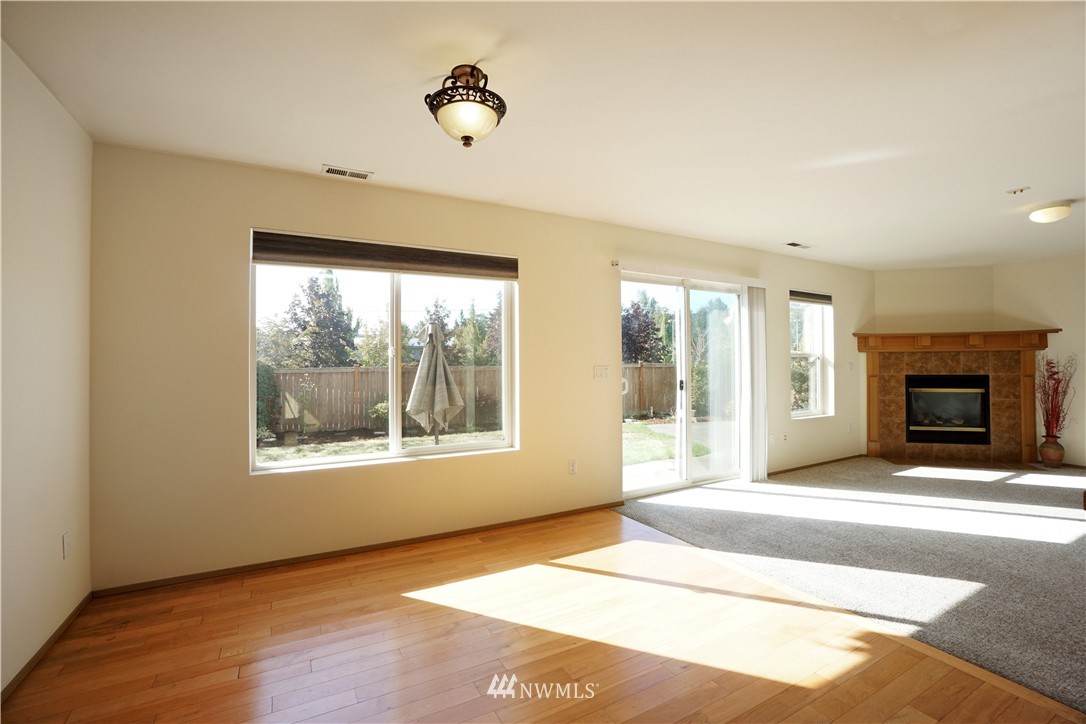 16945 Southeast 183rd Place Renton, WA 98058 - Photo 8 of 23 Gallery Image 8