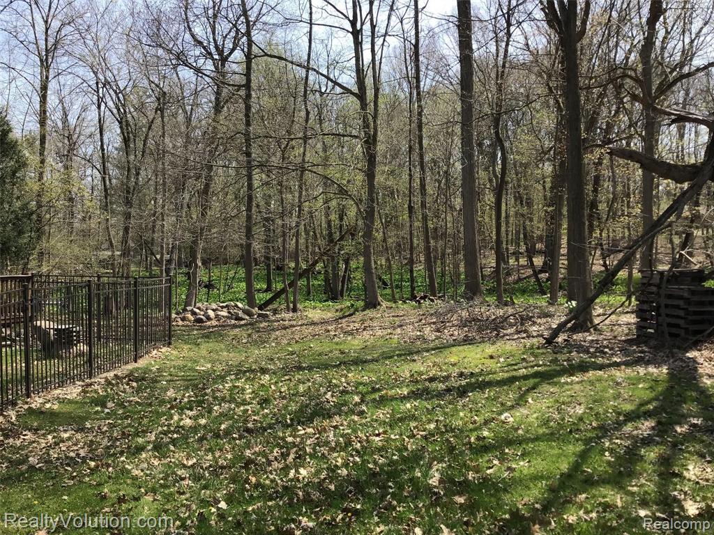 1707 North Livernois Road Rochester Hills, MI 48306 - Photo 34 of 41